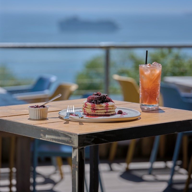 TasteBudsMag's tweet photo. Sea views and menus serving local produce and something for everyone at The Bucket &amp; Spade at Coast View Holiday Park in Shaldon