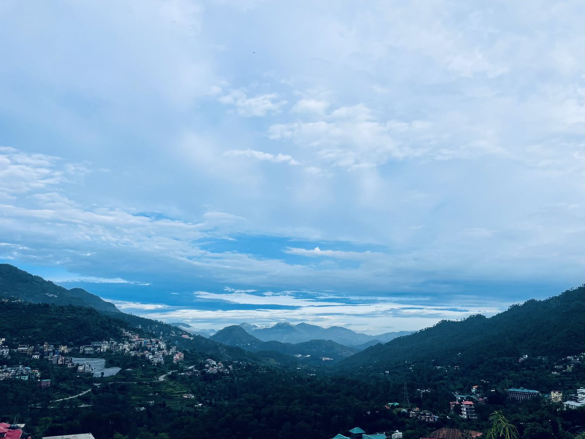 lalitjukariya's tweet photo. #postrain #himachal #hills #sunset https://t.co/8bKHRDVPby