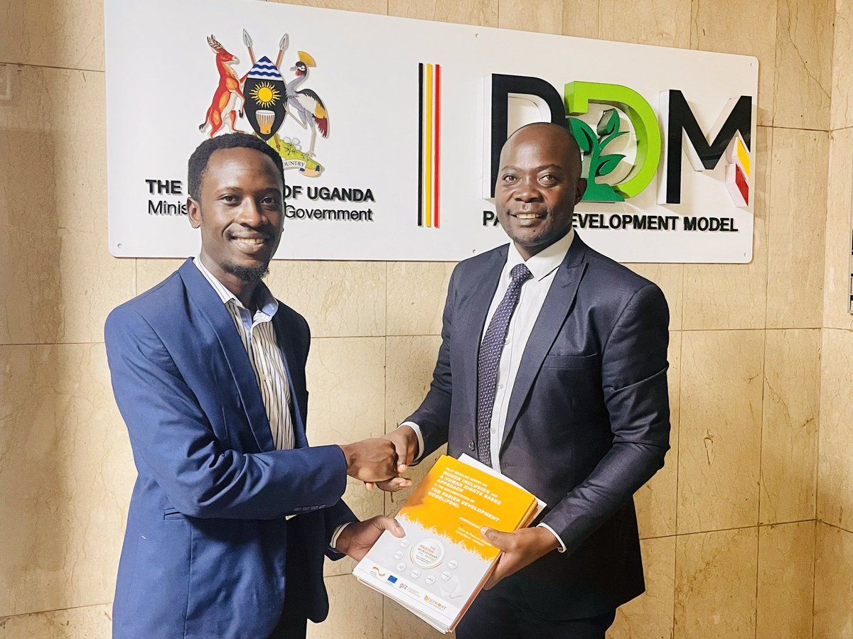 mr_nnyombi's tweet photo. Today, I met a team from @CefrohtUg led by the ED @davidkabanda. They shared insights and copies of a baseline report they conducted, assessing women inclusion and Human Rights in PDM Implementation. Happy for this feedback which is key to PDM success #PDMImplementation https://t.co/XF4Mpamavw