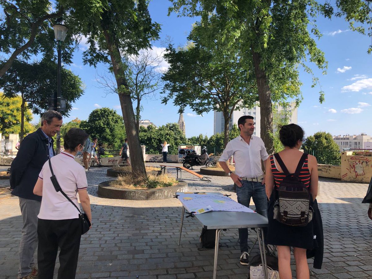 Mairiedu20's tweet photo. 🌳#EmbellirVotreQuartier #Amandiers #Belleville.🚲
Hier, le dernier atelier #CarteSurTable s’est tenu au Belvédère #WillyRonis #Paris20. Les propositions pour l’amélioration de leur cadre de vie seront répertoriées sur 👉https://t.co/IlawaDZFDt. Votez pour vos favorites ! https://t.co/8cIxuIXNfx