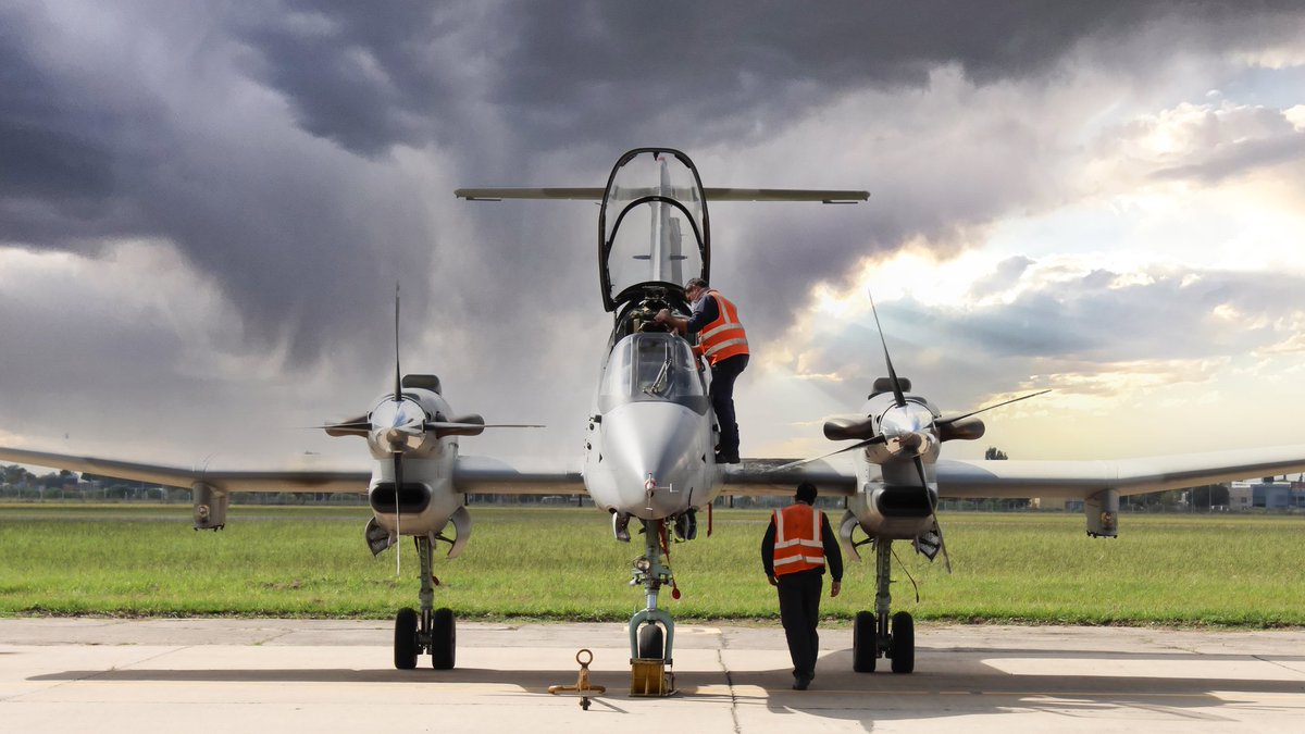 Argendef's tweet photo. Presupuesto asignado para modernizar tres IA-58 Pucará

Fue publicada hoy en Boletín Oficial la ampliación de la contratación a FADEA referida a la modernización de aviónica y remotorización de estos aparatos, con el fin de llevar tres ejemplares a la configuración Pucará Fénix. https://t.co/nvdQoIkFQD