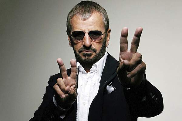historyrock_'s tweet photo. Happy 83st birthday, Ringo Starr. 🎉🎸
What's your favorite song of his?

#RingoStarr #TheBeatles https://t.co/ai11xzxxR1