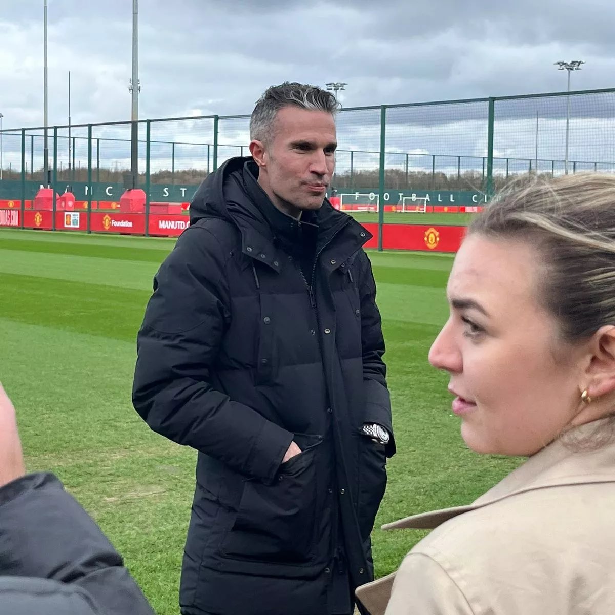 Fai9alAFC's tweet photo. 🎙️ روبن فان بيرسي مهاجماً ميكيل أرتيتا :

" لا يمكن لأرسنال الفوز باللقب مع أرتيتا وهو مدرباً له ، أنا لا أكرهه ولكن بصفتنا نقادًا نحتاج إلى قول الحقيقة. أرسنال بحاجة إلى مدرب فاز بالعديد من الألقاب وبعقلية الفوز مودعة في اللاعبين " https://t.co/TWYYTWqUBC
