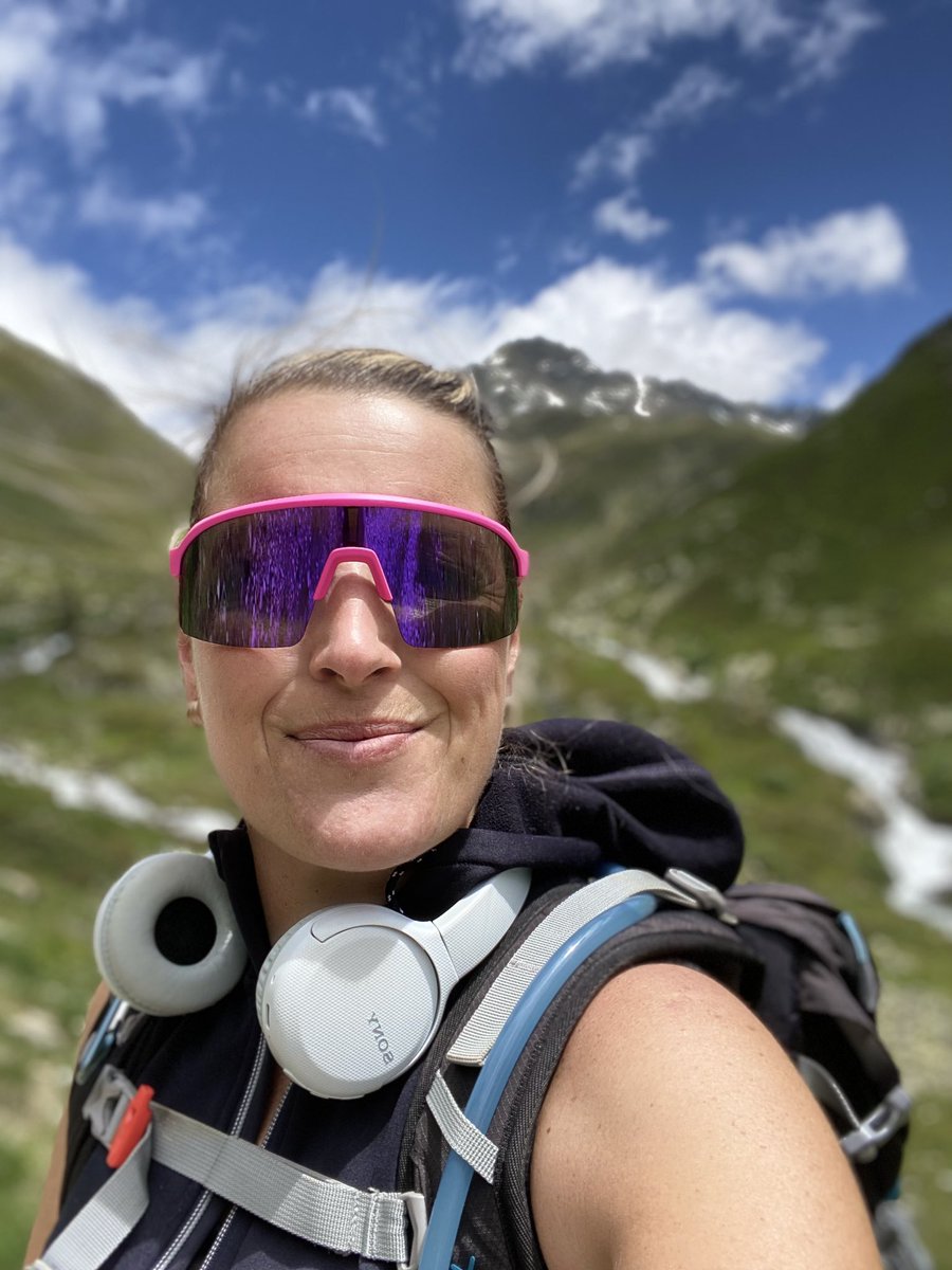 SamRabbit3's tweet photo. @BraydenCreation Hiking in the Alps @MySwitzerland_e https://t.co/ZIlCDbBTk7