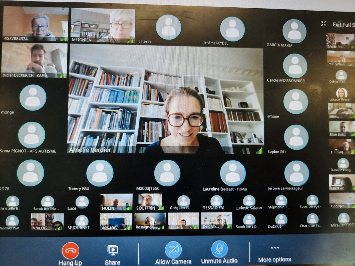 #Handicap | @_AmelieVerdier organisait hier une réunion en visio avec les usagers, les familles d’usagers et leurs représentants pour échanger sur le plan de transformation de l'offre pour les personnes en situation de handicap en Île-de-France.