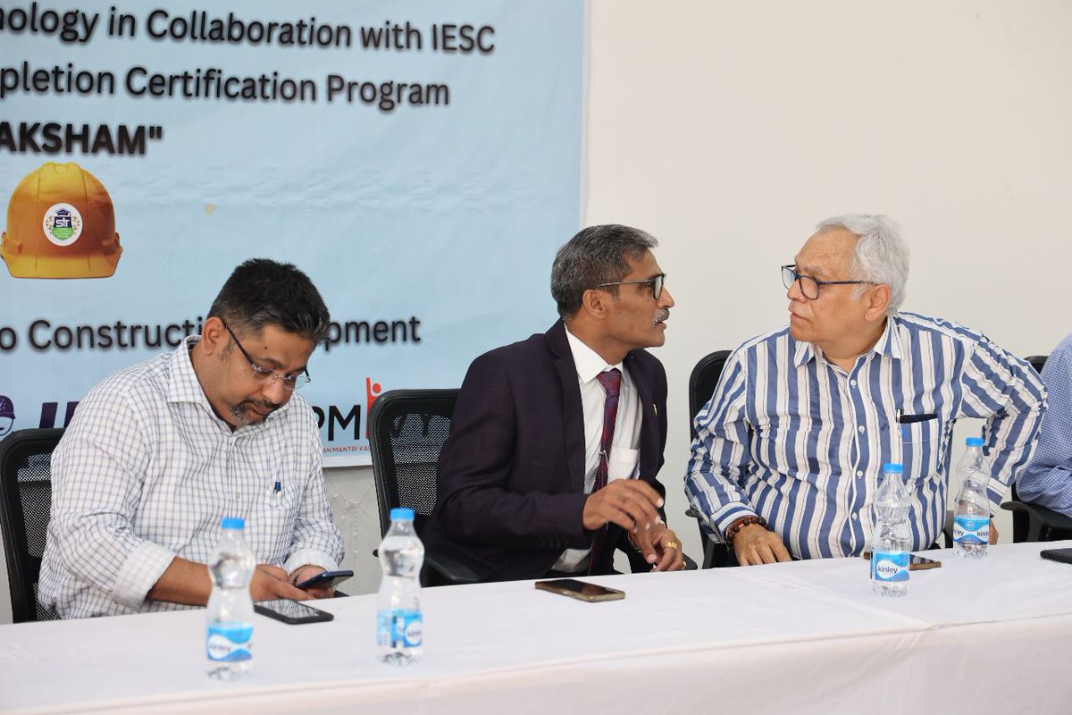pskadu's tweet photo. Invited as a chief guest for Convocation Ceremony of "Saksham- Vocational Skill Program" organized by Svenska institute, Nagpur and Volvo CE on 6 July 2023 at SIT, Gondhairi ,Nagpur.
@SvenskaInstitue
#skilldevelopment #skillindia #nsdl #iesc #volvo #pmkvy #governmentofindia https://t.co/Eh0uFagyck