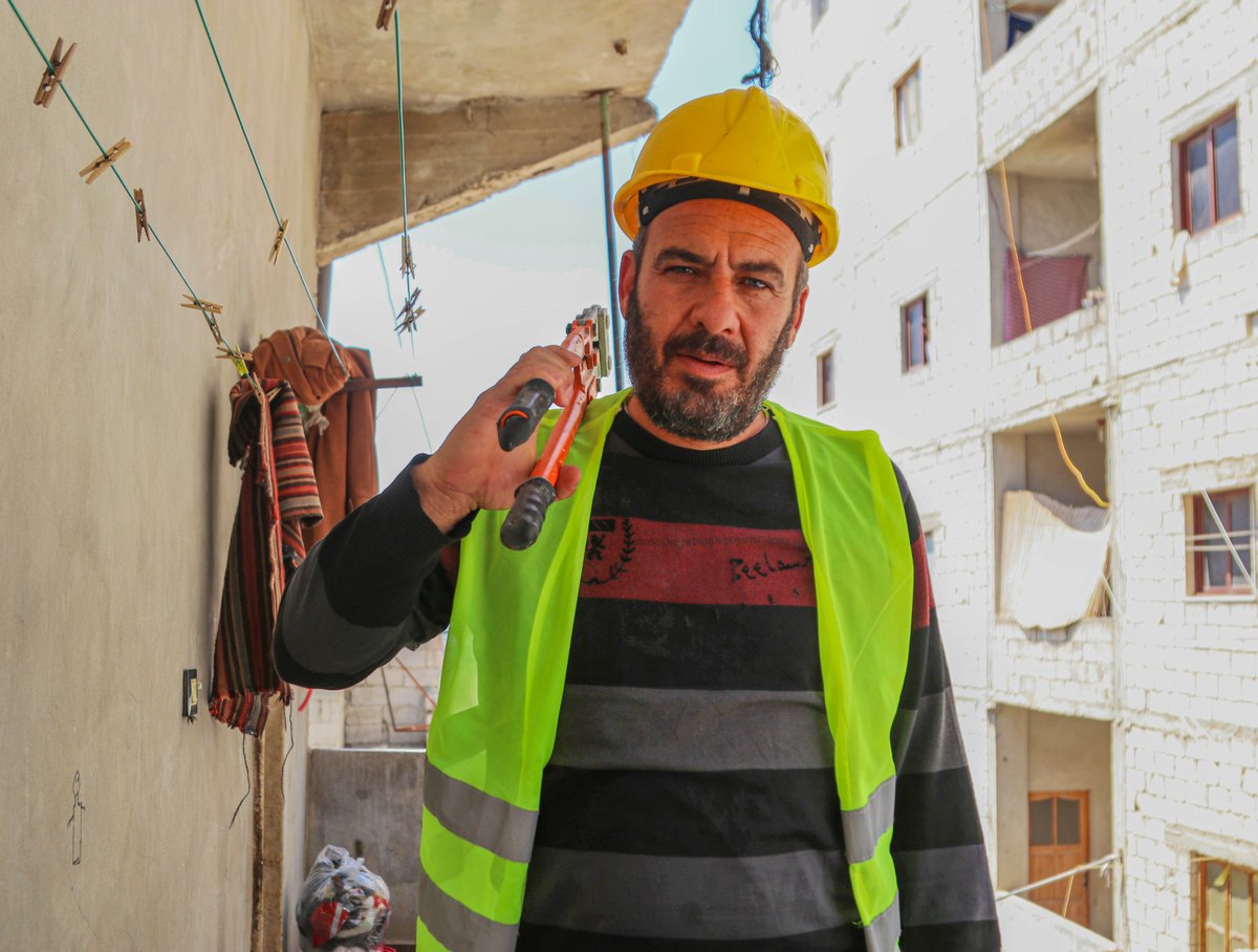 3,375 people benefitted from early recovery interventions in Northwest Syria in the first four months of 2023 through its cash-for-work activities.
#WithSyria