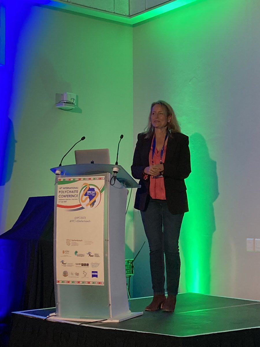 KatieMortimerJ1's tweet photo. Insights into male paedomorphosis through postembryonic developmental studies of the sexually dimorphic Osedax - @kworsaae from @UCPH_Research, last speaker at #IPC14Stellenbosch https://t.co/ORIocAVhix