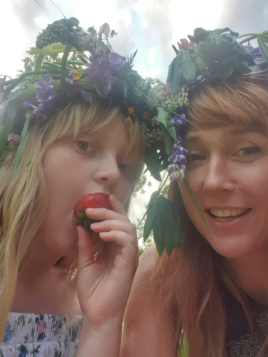 In Scandinavia, we take summer vacation very seriously. It is high time for us at The Posthumanities Hub to wish you all a lovely holiday! You hear back from us in August – eg 31 August we have the first webinar (on soil art) of the Fall Term 2023!
