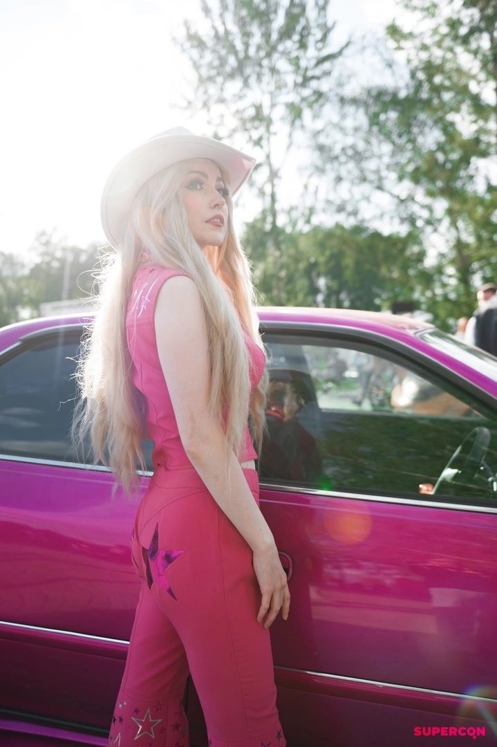 Hello Barbie land 💅
<a href="/barbiethemovie/">Barbie Movie</a> 
#barbie #BarbieMovie #BarbieTheMovie #barbiecosplay