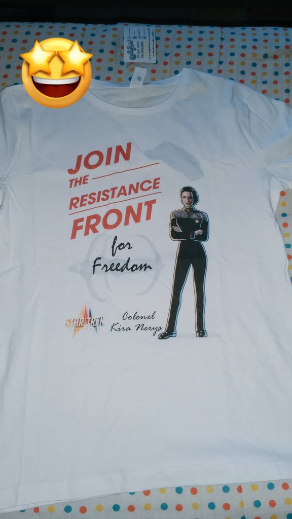 Vallagiuf's tweet photo. Thanks to DS9 my gaze has widened, especially to the character of Kira Neris @NanaVisitor, and the strong sense of freedom I had inside has come out. Resist with Love for a better world!! Today the graphically created t-shirt arrived and I am overjoyed. https://t.co/A0TpYIaoHc