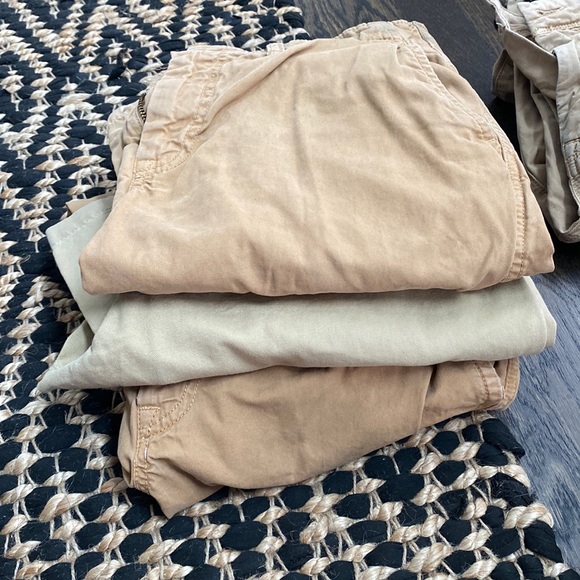 Joy2the11673933's tweet photo. So good I had to share! Check out all the items I'm loving on @Poshmarkapp #poshmark #fashion #style #shopmycloset #hillflint #abercrombiefitch #americaneagleoutfitters: https://t.co/280OWWTnEV https://t.co/UUBnZ2o3lQ