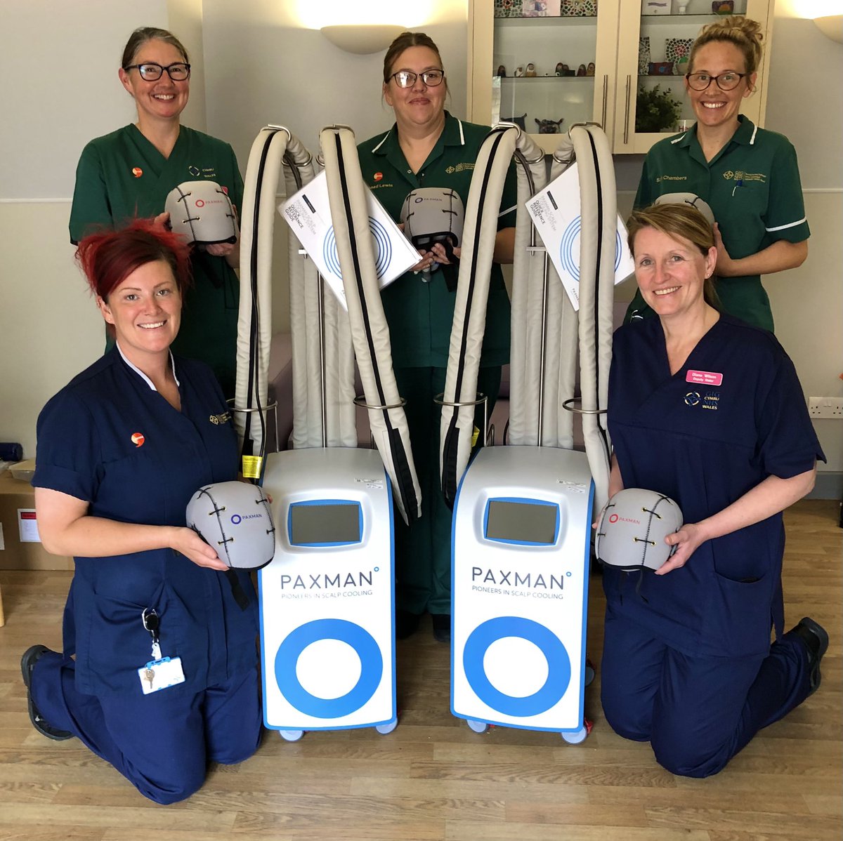 AJPSCUK's tweet photo. @scalpcooling Bravo to all the team on the #Alawunit at Ysbyty Gwynedd @BetsiCadwaladr during the commissioning of their new #PSCS scalp cooling systems - your patients will massively benefit from your awesome #capfitting skills - god bless you! ππΎπ #changingthefaceofcancer https://t.co/CYFXeFUxQy