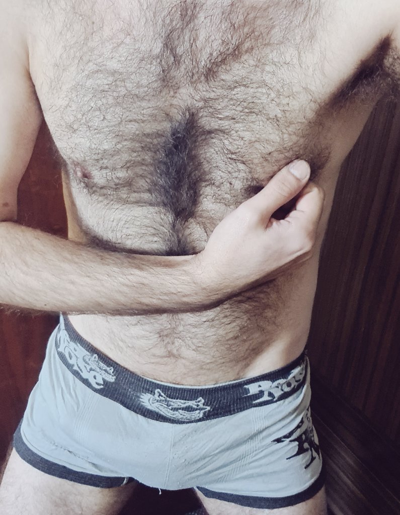 Peludo122's tweet photo. Tô usando essa cueca pra gozar, quem vai querer ela depois? https://t.co/8ZQlqPGsNt