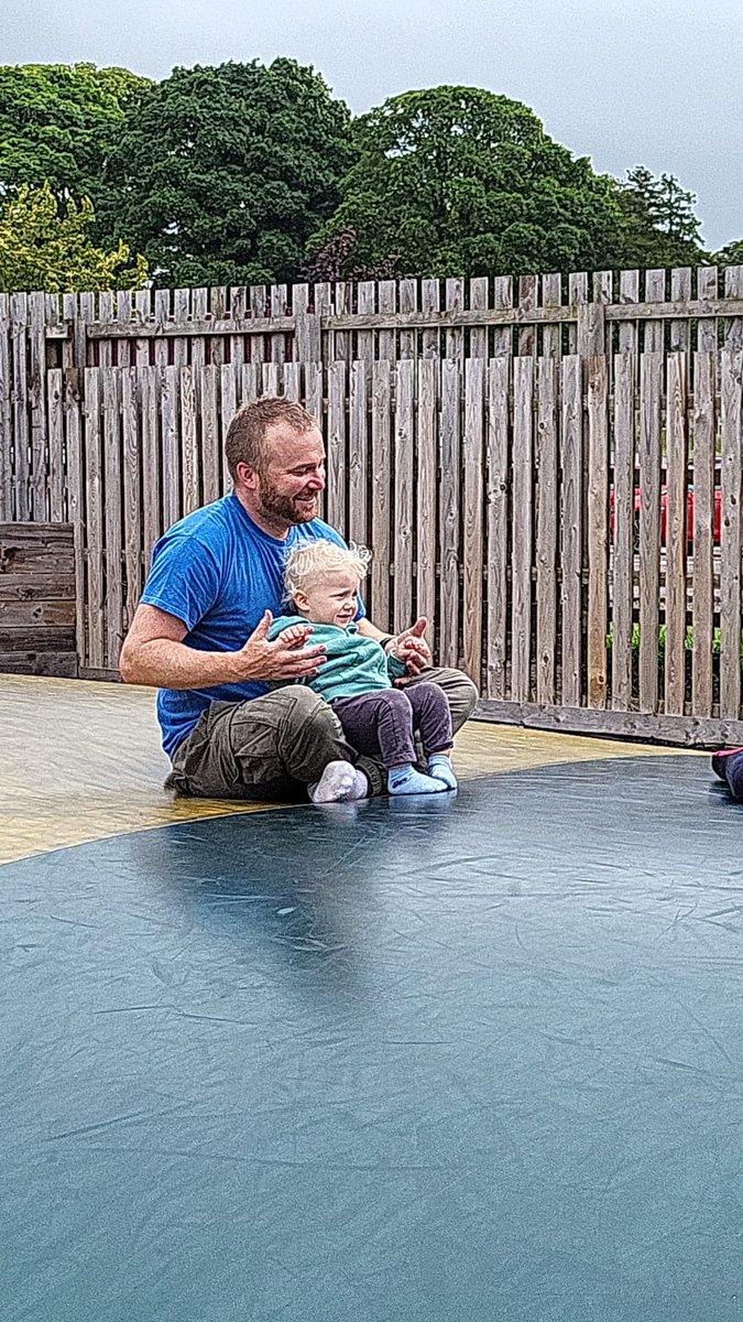 IsobelMairFC's tweet photo. Texa’s trip today. Lots of bouncy fun! #montysfarm #fun #letsjump https://t.co/vVsQJ7ejpG