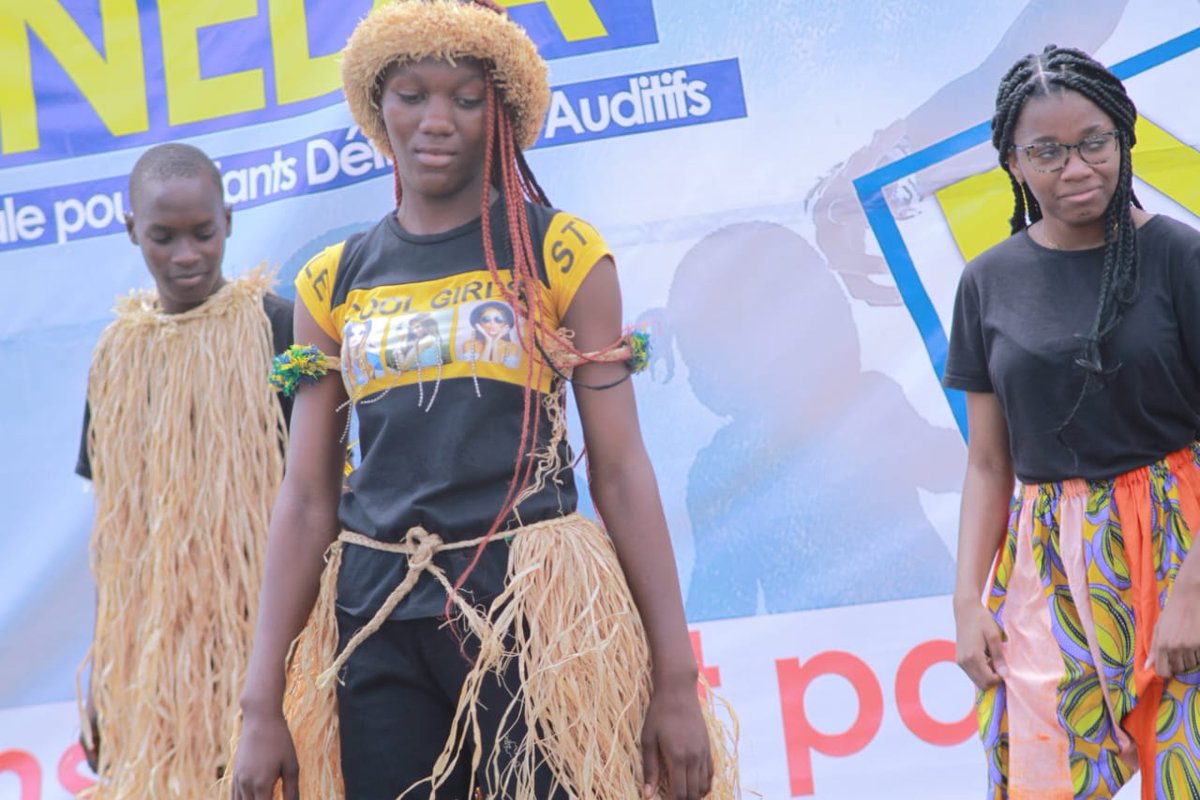 Le 9 juin 2023, les élèves de l’ENEDA ont célébré la fête de fin d’année et ce fut un grand succès !
C'était une journée de célébration où les élèves ont eu l'occasion de montrer ce qu'ils ont appris au cours de l'année et d'éblouir le public avec leurs performances de danse,