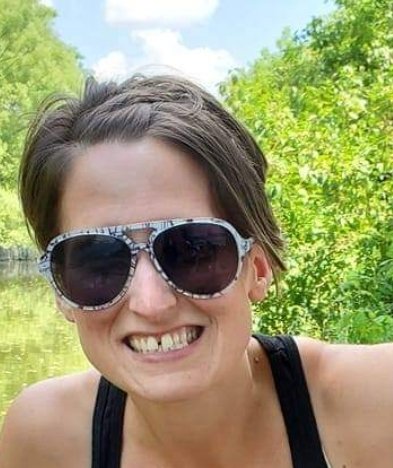 Happy Birthday Christine🎊🎉🥳🎂🎁🎈We hope you enjoy your day off and wish you lots of fun and happy hours with your family!