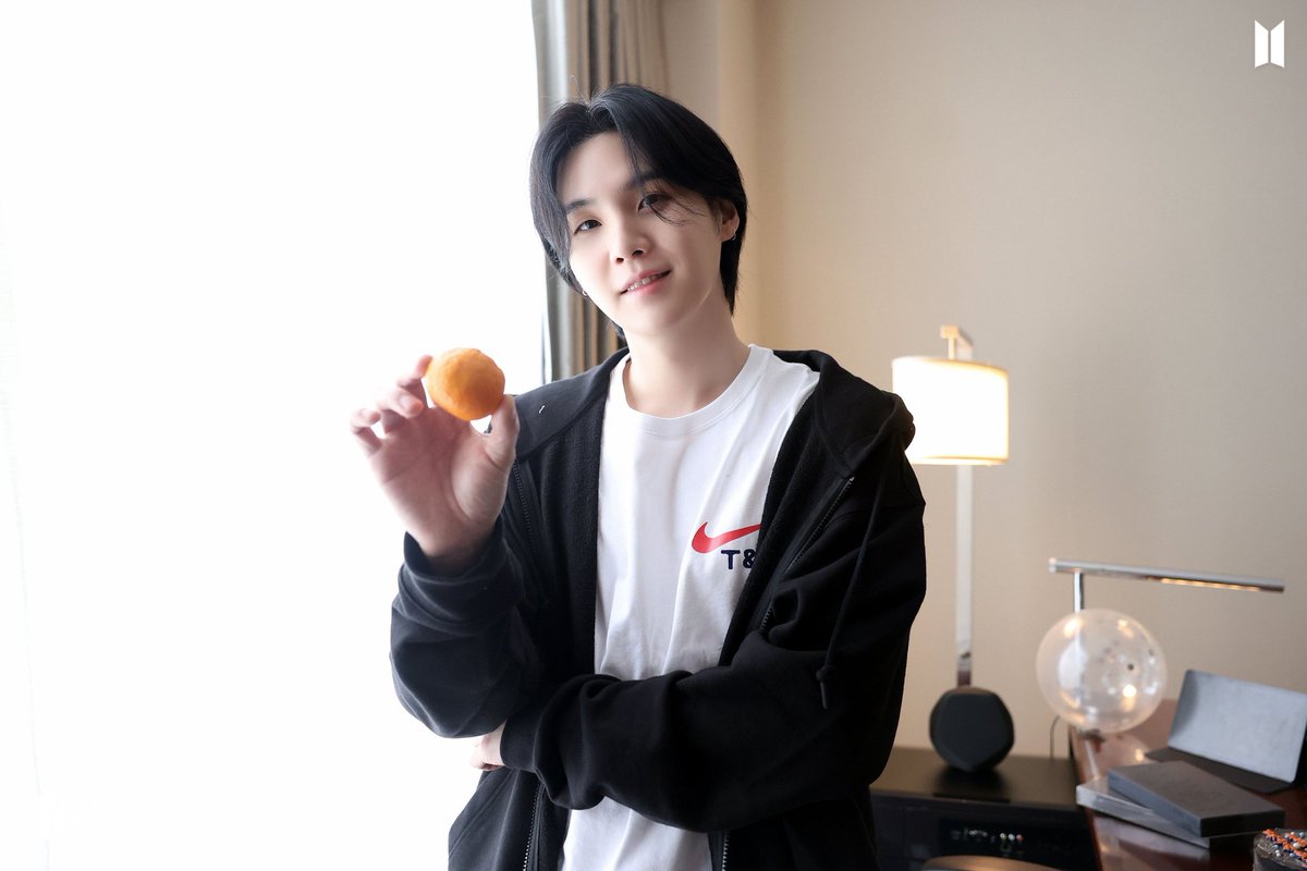 6/4のジミンちゃんのインスタ🐣みかん🍊とSUGA|Agust D'D-DAY活動記