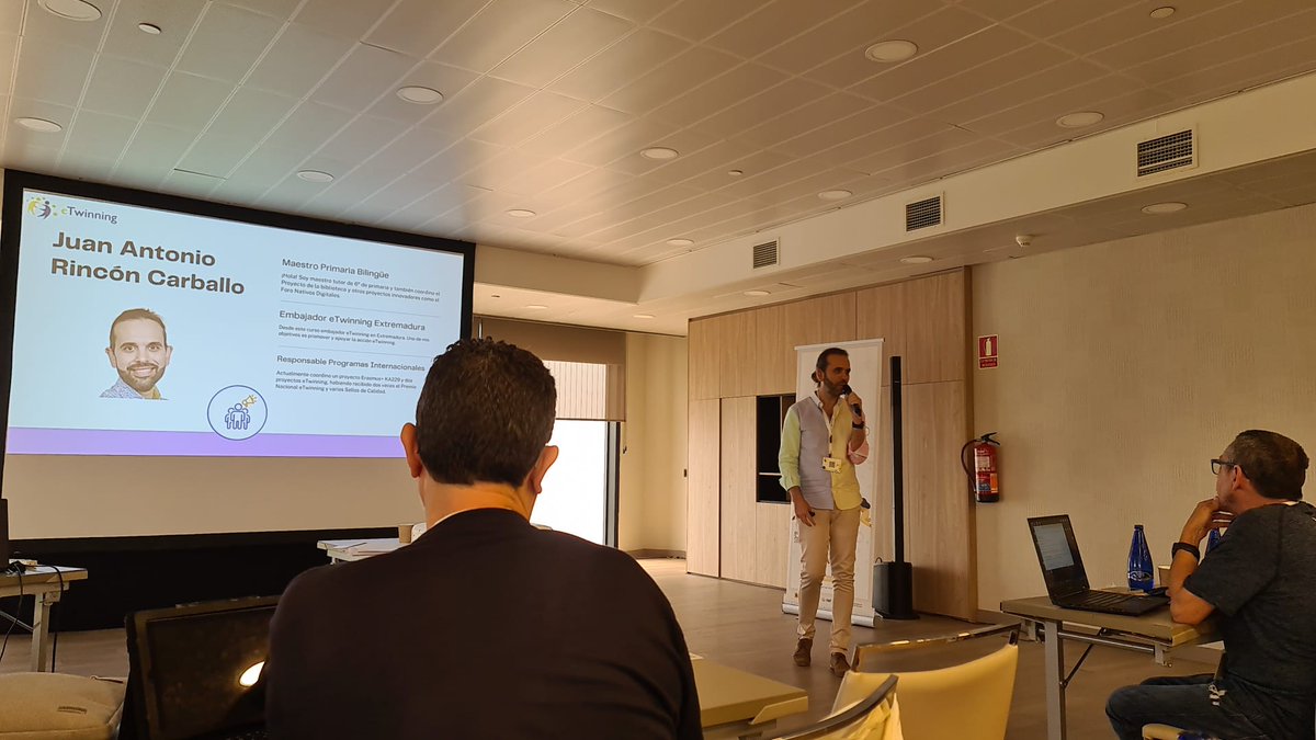 Jornada Educar Sin Fronteras tweet media