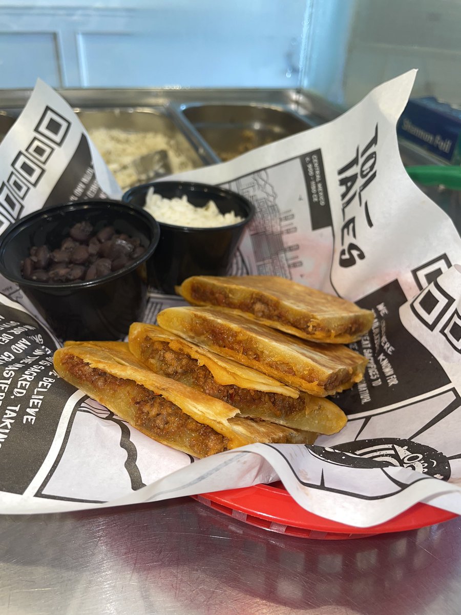 ToltecaIreland's tweet photo. Have you tried our kids quesadilla yet? ๐คฉ
Toasted tortilla filled with cheese, an option of meat and a side of rice and beans. Perfect for cheese lovers and anyone looking for a smaller portion ๐
Can also be made vegetarian ๐ง๐ฅ๐ถ๏ธ
#ToltecaTime #ToltecaIreland https://t.co/rWPBs0DwIp