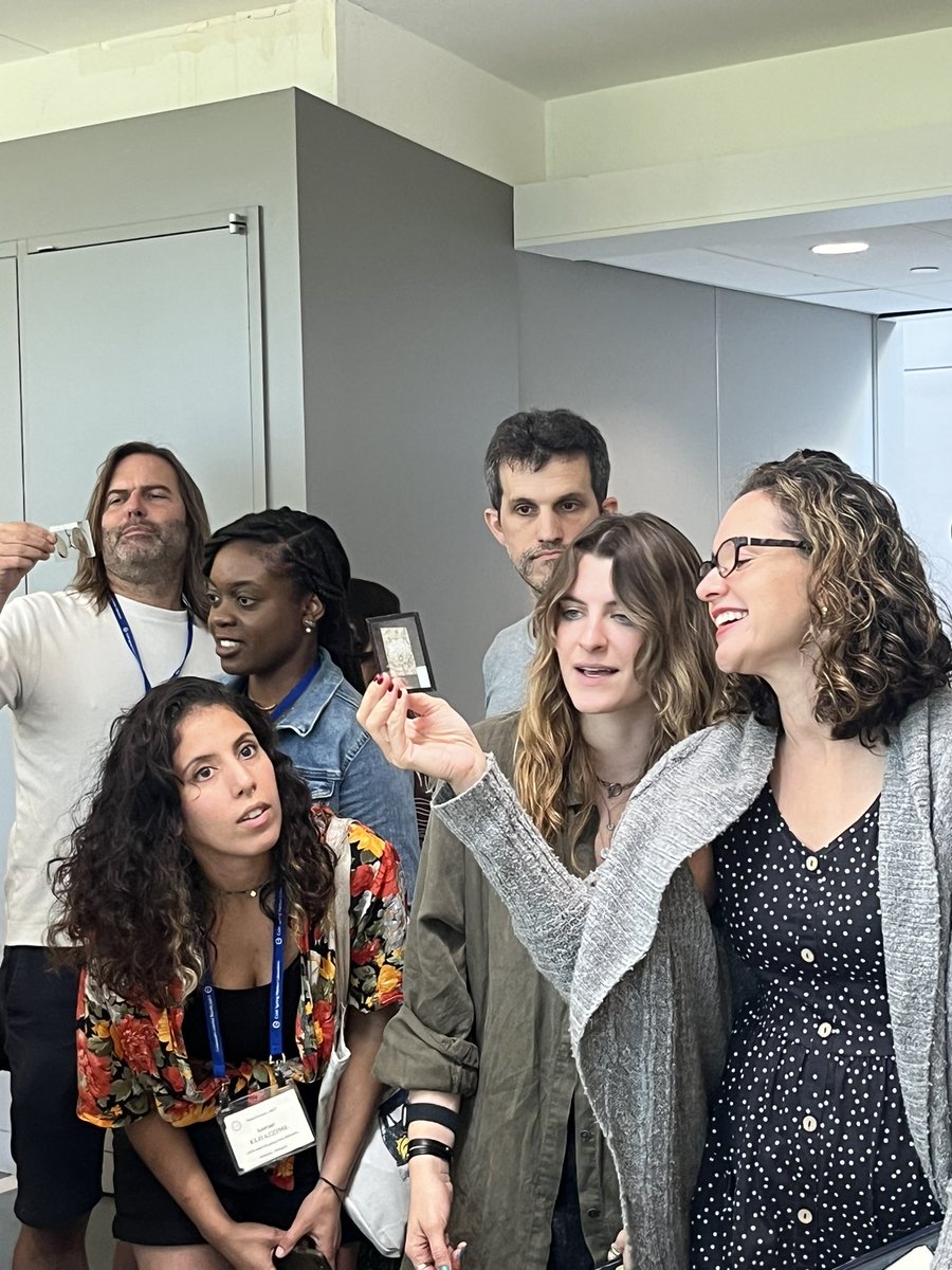 CSHLPlantSchool's tweet photo. Last Wednesday we took the group on a little field trip to the NY Botanic Gardens, hosted by Dr Dennis Stevenson, who showed us around the Pfizer Laboratory, Herbarium and the stunning Conservatorium! https://t.co/6DmkCQmHFT
