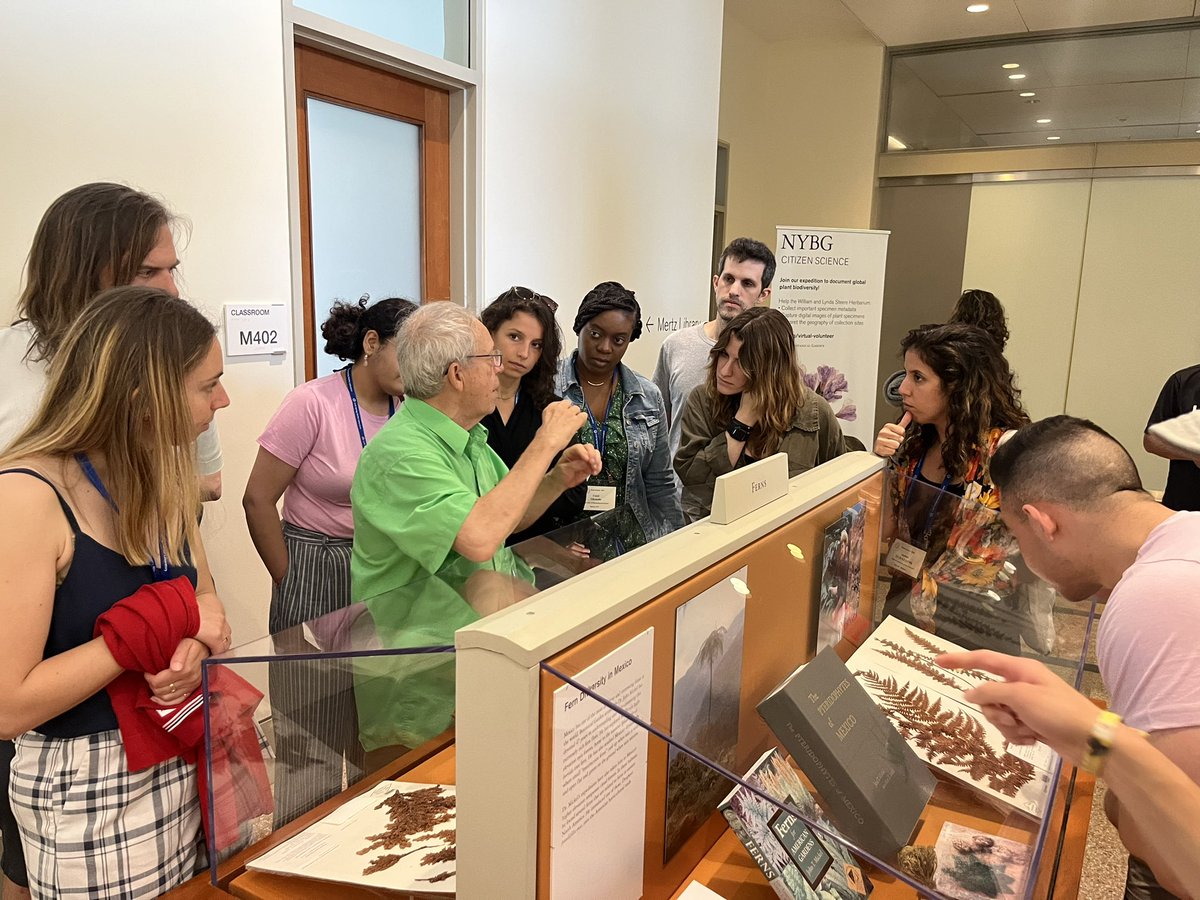 CSHLPlantSchool's tweet photo. Last Wednesday we took the group on a little field trip to the NY Botanic Gardens, hosted by Dr Dennis Stevenson, who showed us around the Pfizer Laboratory, Herbarium and the stunning Conservatorium! https://t.co/6DmkCQmHFT