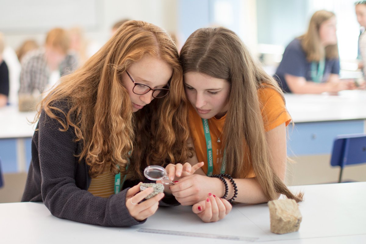 GirlsIntoGeoscience (@girlsingeosci) on Twitter photo Our final workshop is being brought to us by <a href="/NERC_COMET/">UK COMET</a> and their team <a href="/UoBEarthScience/">University of Bristol Earth Sciences</a>. Introduducing how volcanologists investgate volcanoes, students will get hands on with volcanic rocks, see how drones can image the inside of a volcano, and maybe even experience an eruption Our final workshop is being brought to us by <a href="/NERC_COMET/">UK COMET</a> and their team <a href="/UoBEarthScience/">University of Bristol Earth Sciences</a>. Introduducing how volcanologists investgate volcanoes, students will get hands on with volcanic rocks, see how drones can image the inside of a volcano, and maybe even experience an eruption