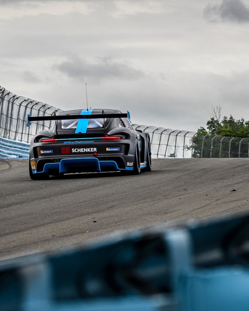Customer_Racing's tweet photo. Continuing its global tour, the #GT4ePerformance prototype made its way to @WGI! 🇺🇸 The all-electric racing car took on the @IMSA #Sahlens6Hrs programme, showcasing its capabilities on this legendary circuit. ⚡ #PorscheCustomerRacing #Porsche https://t.co/9pXNUPMpsP