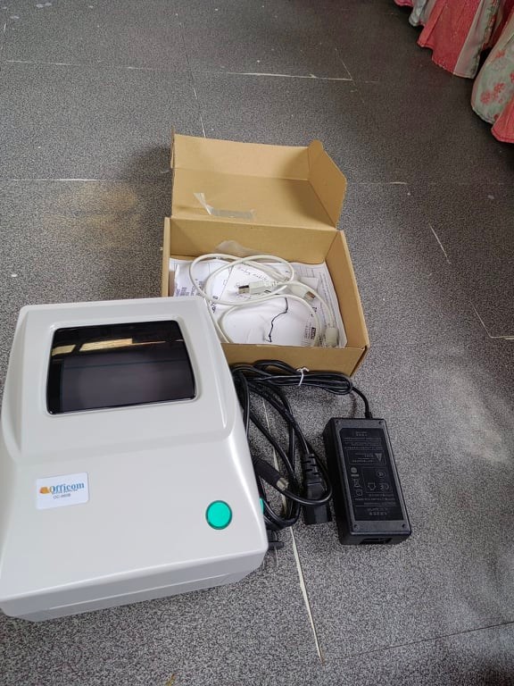 joyceanne0924's tweet photo. For sale waybill

Good as new. Nagamit lang noong unboxing.

#thermalprinter
#waybill
#onlineshopping
#GAN
#NOTOJOYJOYBUYER https://t.co/Cw2OBcS2eO