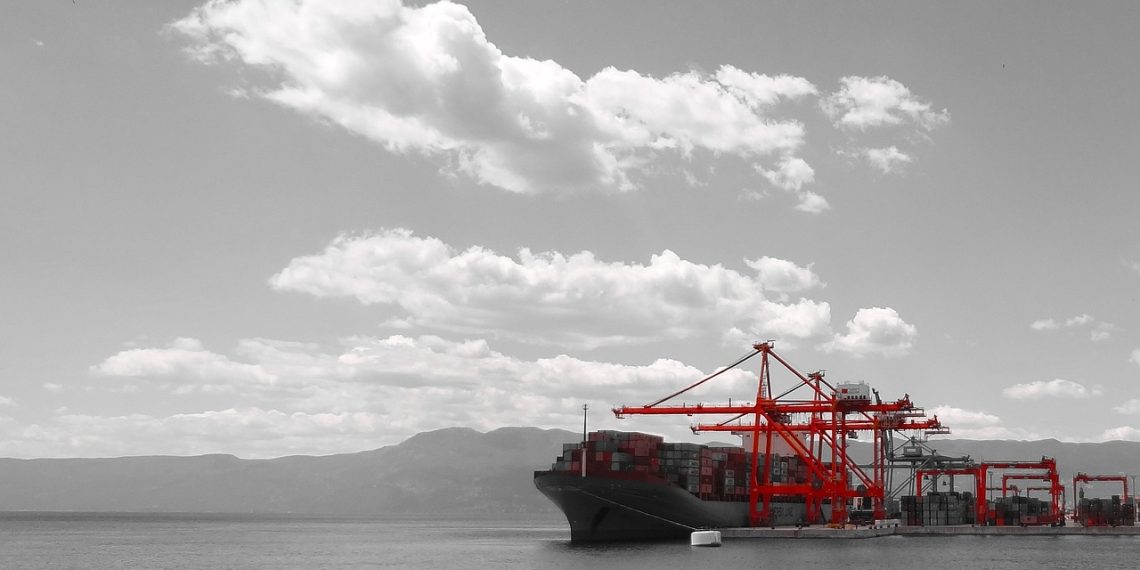 Digitisation (converting analog to digital), and the broader concept of digitalisation (transforming business processes with tech) are having huge implications for maritime. Here’s more from <a href="/ThetiusHQ/">Thetius</a>:

thetius.com/digitalisation…