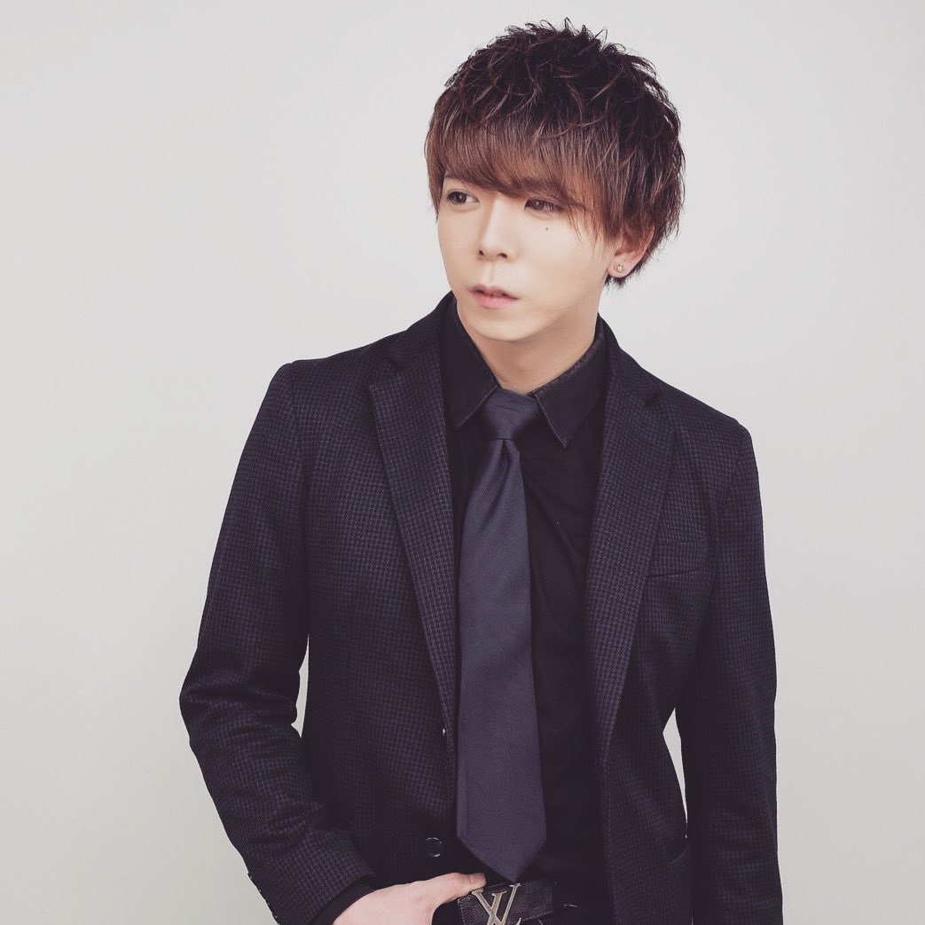 sakezako_kakeru's tweet photo. ハイセンス入店一発目のパネル。
最近、新しく入った後輩たちのおかげで色々な事に気付けました。
初心を忘れずに。
#ミナミ #ホスト #HIGHSENSE
#初回指名 #夜職 https://t.co/IGnedyVX2S