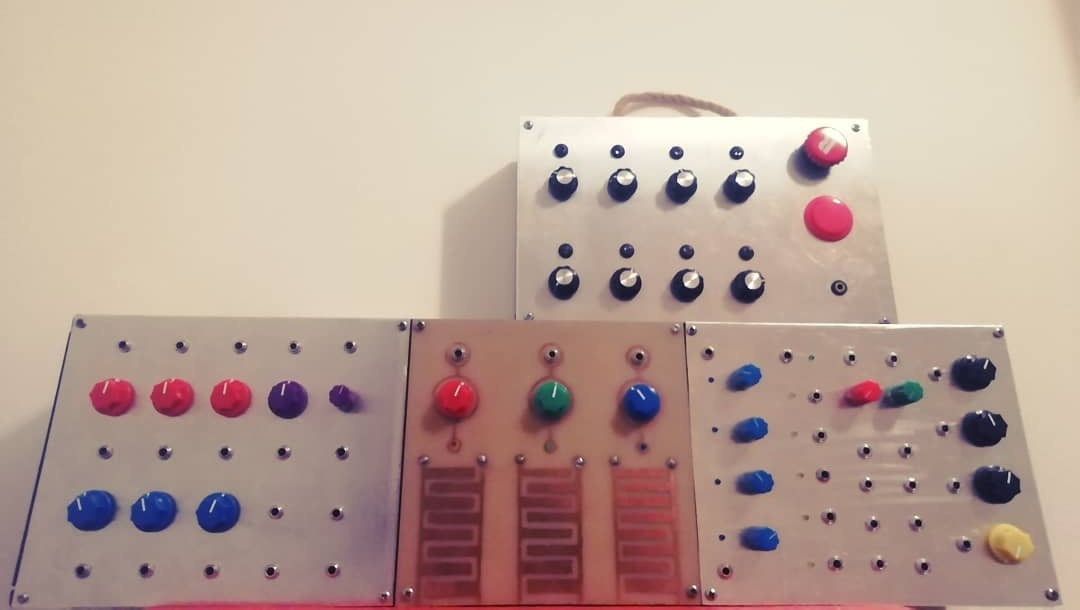 OB_X_'s tweet image. DIY Lunetta modular synth and arduino sequencer (2019) 
#synthDIY #synthesizer