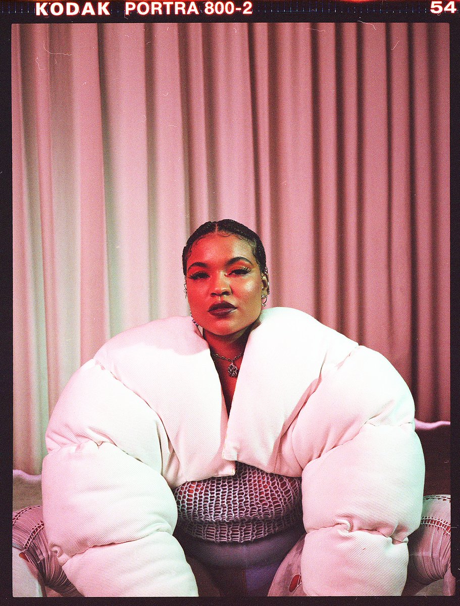 phntmlimb's tweet photo. 🌐🌐 Killer new shots of @mystmilano, taken before the release of her breathlessly brilliant new album Beyond the Uncanny Valley, out next month on Phantom Limb 🌐🌐

Listen and pre-order here:
https://t.co/7LpQlJRjYl https://t.co/Wl4brLwIQz