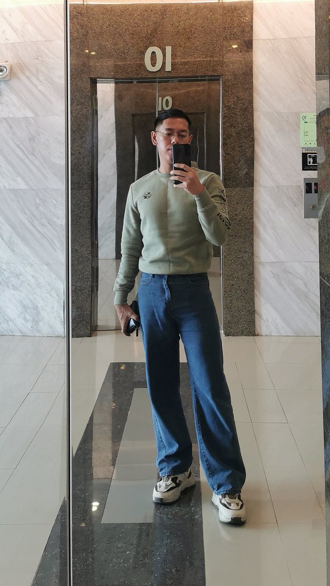 constantjed's tweet photo. Happy weekend 💚💙 https://t.co/3OYhjpXzwE