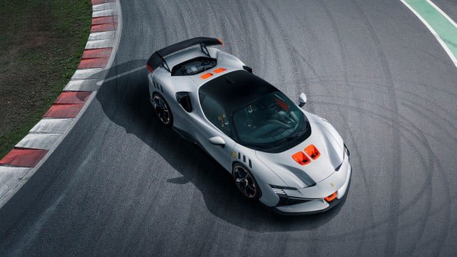 JetlagMattia's tweet photo. Ferrari SF90 XX Stradale1.030 CV e ancora più estrema e costosa.

Ferrari ha presentato la nuova SF90 XX Stradale. Si tratta di una versione speciale in edizione limitata basata sulla SF90 Stradale.

Continua a leggere qui :

https://t.co/isATDVLNlr https://t.co/hrkgM1RlWU