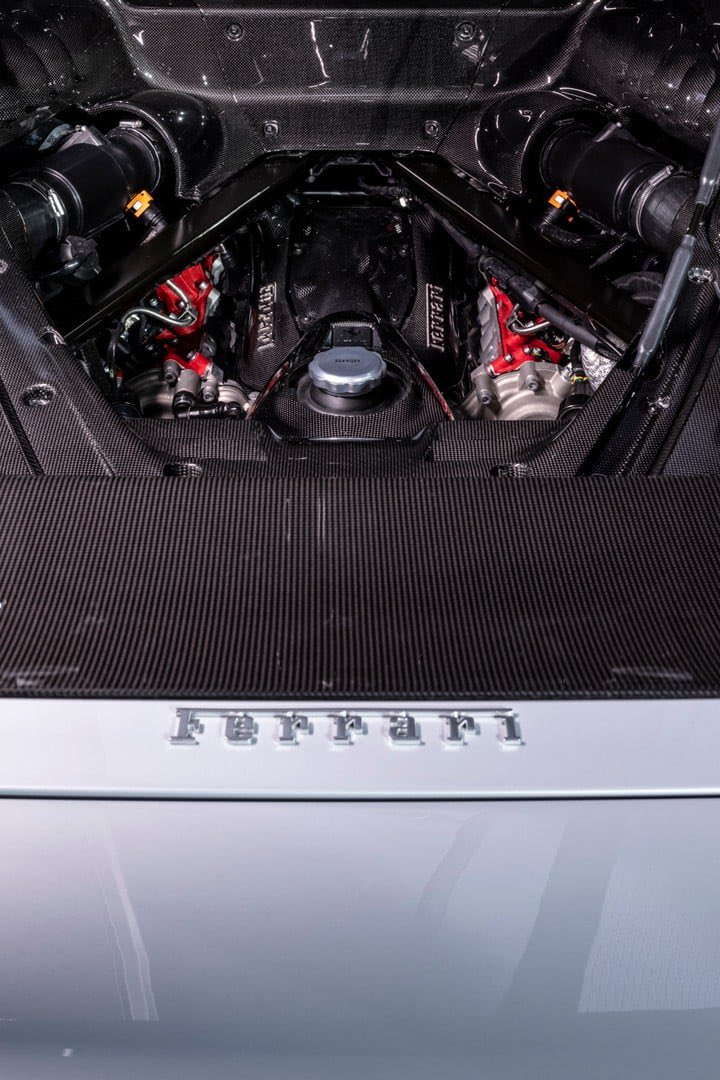 JetlagMattia's tweet photo. Ferrari SF90 XX Stradale1.030 CV e ancora più estrema e costosa.

Ferrari ha presentato la nuova SF90 XX Stradale. Si tratta di una versione speciale in edizione limitata basata sulla SF90 Stradale.

Continua a leggere qui :

https://t.co/isATDVLNlr https://t.co/hrkgM1RlWU