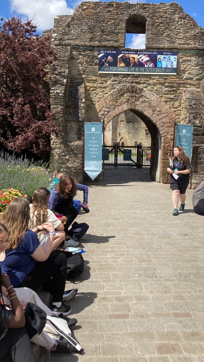 NHS_Humanities's tweet photo. Year 7 residential making a final visit for the trip; just entering Ludlow Castle https://t.co/SLAjo5iK7q