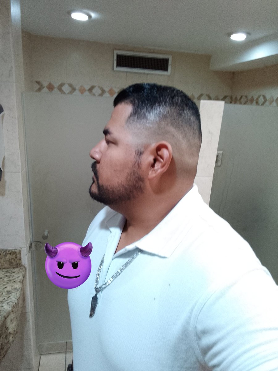 DanielV67666297's tweet photo. @CaperucitaGuz1 Cuando gusten vengan a qui tienen su casa soy single de Mazatlán https://t.co/d2PiNdMyBB