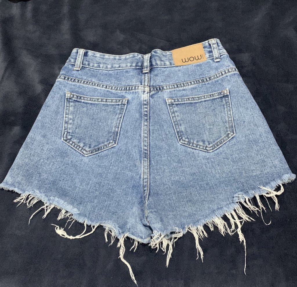 WH99446571's tweet photo. ✮ ยีนส์ขาสั้นป้าย wow (เอว26-27 สะโพก36-37)
～30฿

ค่าส่ง 35฿📫
#ส่งต่อเสื้อมือสอง #เสื้อผ้ามือสอง #ส่งต่อเสื้อผ้า #โล๊ะตู้เสื้อผ้า #ส่งต่อ #เสื้อผ้ามือ2 #ส่งต่อกางเกงยีนส์ #กางเกงขาสั้น #ส่งต่อกางเกงขายาว #ส่งต่อกางเกงมือสอง #ส่งต่อเสื้อผ้ามือสองสภาพดี #ส่งต่อเสื้อผ้าy2k https://t.co/GKD7SIUh72