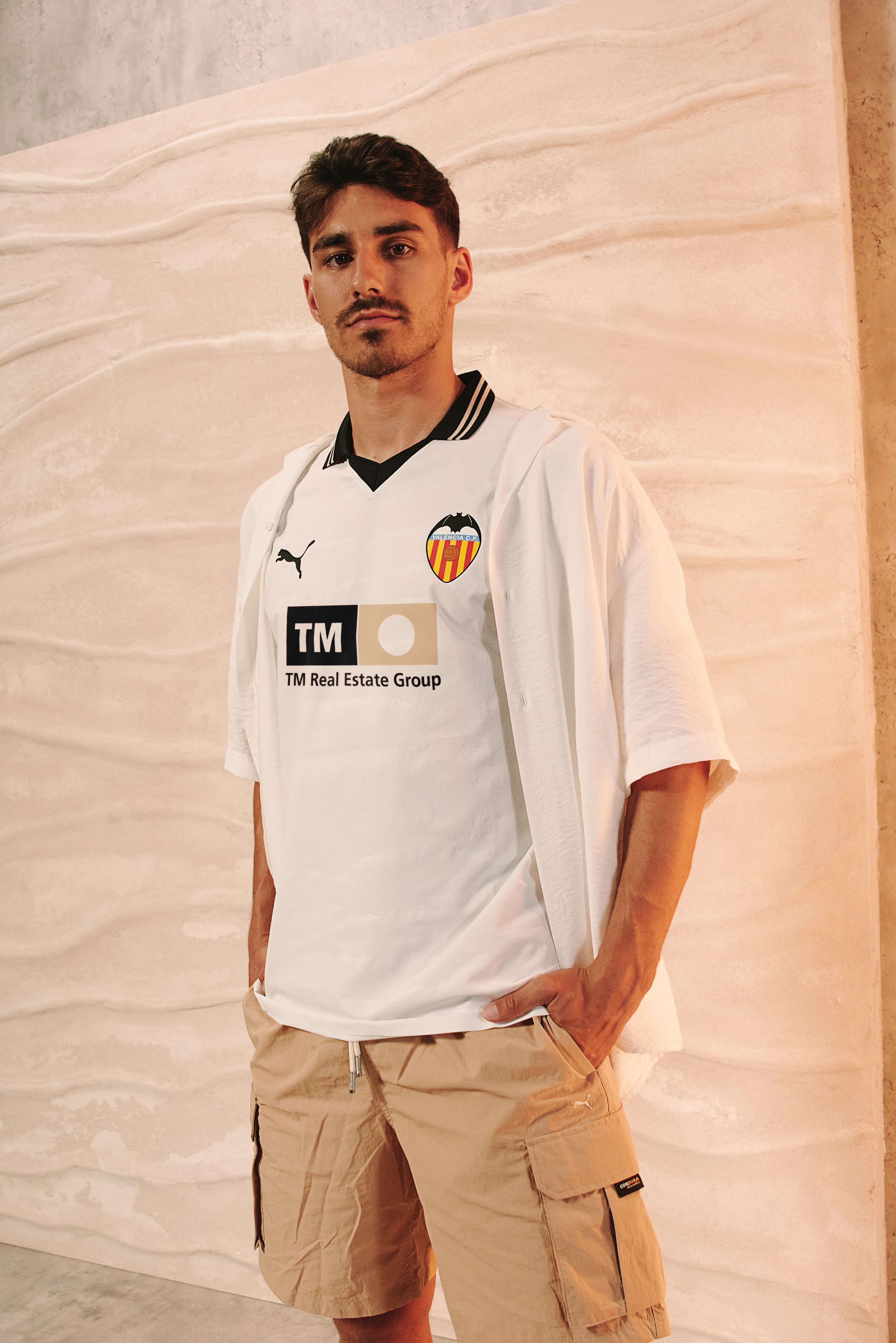 Valencia on Twitter: "Mucha clase, @andremms7 @valenciacf ❎ @pumafootball Compra la nueva camiseta AQUÍ: https://t.co/Ygh9330uRs https://t.co/F7Ch3m7atO" / Twitter
