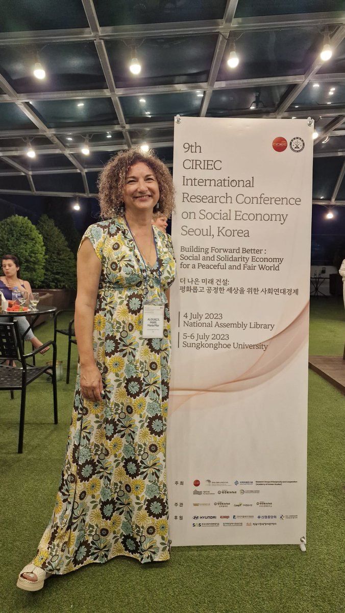 catedracae's tweet photo. Nuestra directora de la @catedracae , la catedrática @PilarAlguacil de la @UV_EG , ha participado en el 9º Congreso de @ciriec  International Research Conference on Social Economy en Seúl, Corea del Sur. https://t.co/yGImTwdlZb