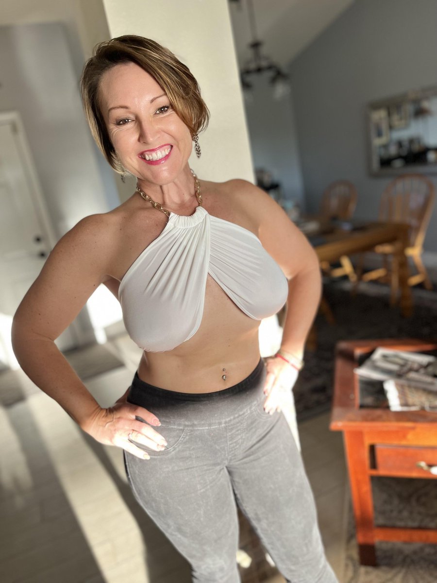 Baby69s2's tweet photo. Romantic date and lunch with sugar grannie?😋❤️ https://t.co/TGMFyq4vVn