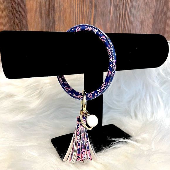 debbiesudduth1's tweet photo. So good I had to share! Check out all the items I'm loving on @Poshmarkapp #poshmark #fashion #style #shopmycloset #ralphlauren #allisonclothing #pink: https://t.co/BiOT3MH5MF https://t.co/MPY6svY7ci