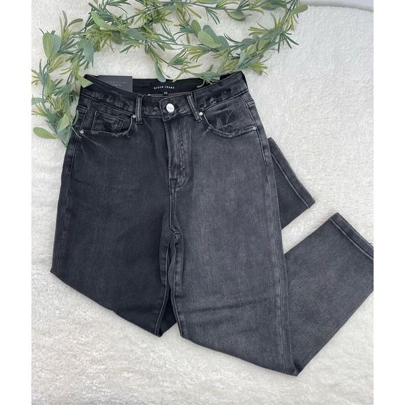 bevfranklin3's tweet photo. So good I had to share! Check out all the items I'm loving on @Poshmarkapp #poshmark #fashion #style #shopmycloset #risen #wonderly #fossil: https://t.co/e9IKW0j5ci https://t.co/E10y5ps5Yv