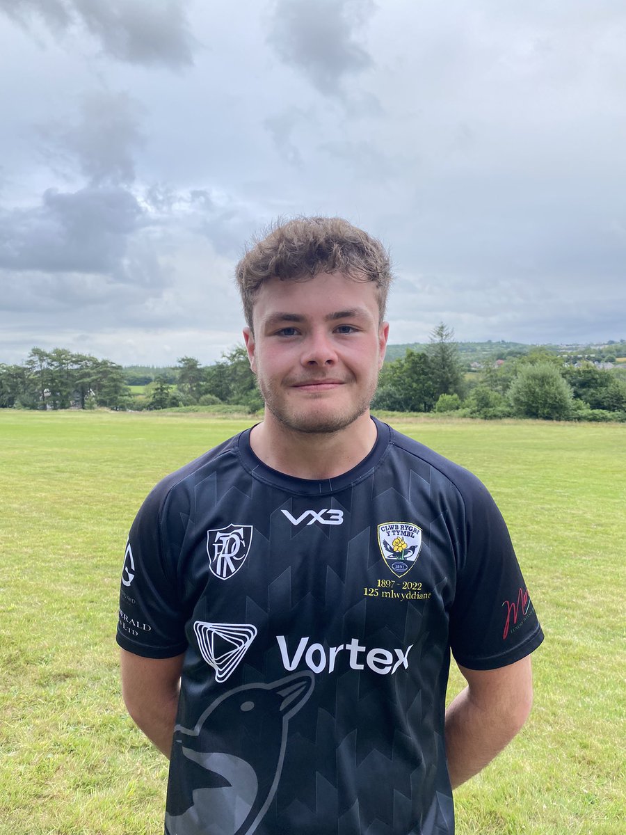 RfcTumbleYouth's tweet photo. Gan gyflwyno ein capten…Introducing our captain for the 2023-24 season - Rhys Lloyd 🏉⚪️⚫️ @TumbleRFC @AllWalesSport #YouthRugbyRising https://t.co/QMRU1ndmam