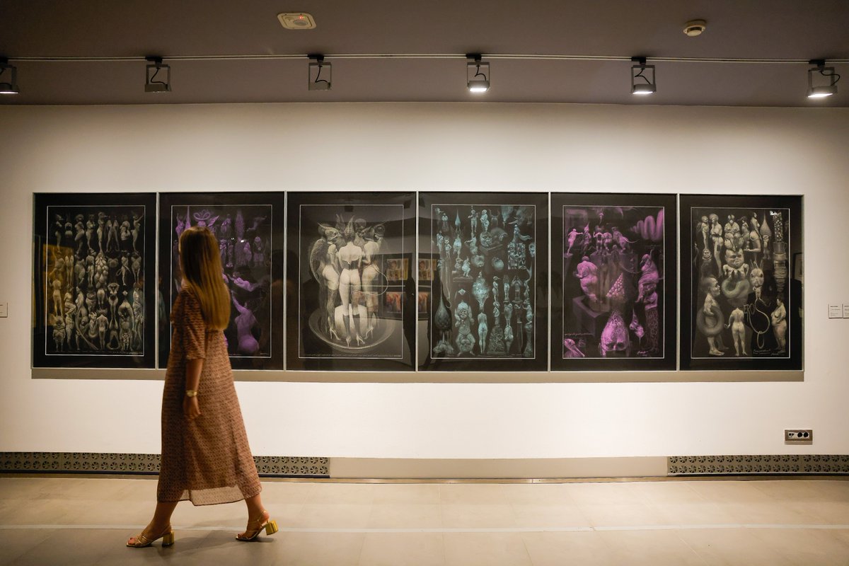 zmuseos's tweet image. 👏🏼 ¡NUEVA EXPOSICIÓN EN @museogoya 👏🏼

¡Roberto Fabelo aterriza en el museo con su muestra 'Divertimentos'! 🖼️

Un total de 57 obras de escultura, pintura y dibujo con una clara presencia de sus raíces cubanas protagonizadas por insectos humanoides o seres grotescos.