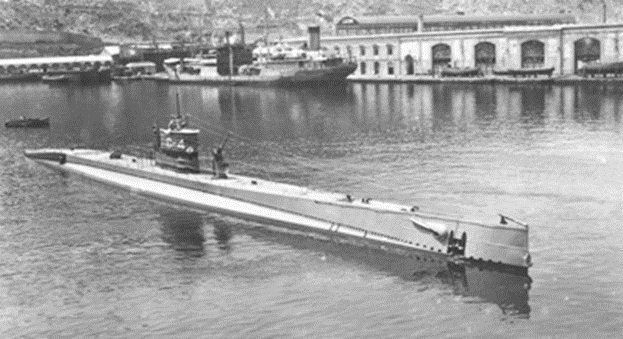 HyLdCT's tweet photo. 🧐🇩🇰Tal día como hoy en 1929, fue botado el submarino C-4 en Cartagena. https://t.co/pI5zjjrfwU