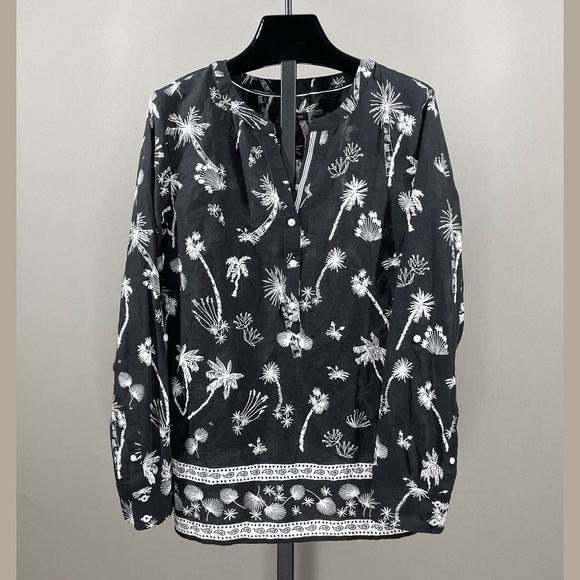 PattyJoy1's tweet photo. So good I had to share! Check out all the items I'm loving on @Poshmarkapp #poshmark #fashion #style #shopmycloset #talbots #eddiebauer: https://t.co/vEyHFrQCas https://t.co/3gProFUtJt