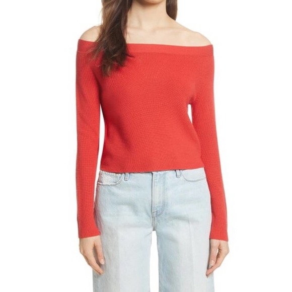 PauletteCronce's tweet photo. So good I had to share! Check out all the items I'm loving on @Poshmarkapp from @CulinaryHScotch #poshmark #fashion #style #shopmycloset #framedenim #loft #avello: https://t.co/dID132JTX5 https://t.co/GX2zrIVflh