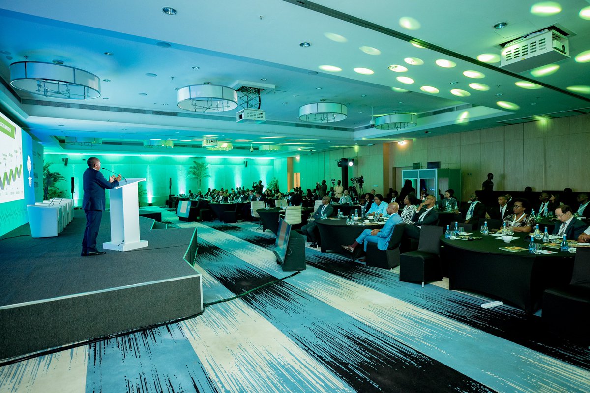 Muzungu4's tweet photo. CEO of @AgaciroFund Gilbert Nyatanyi noted that the fund is built on foundations of transparency and accountability. “Agaciro truly reflects the purpose of the fund, which is centered around the idea that self-reliance is crucial for Rwandans”. #ASIF2023 https://t.co/7YSmbK0BL0